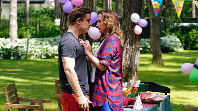 Barwy szczęścia odc. 2913: Hubert (Marek Molak), Asia Sokalska (Anna Gzyra – Augustynowicz)