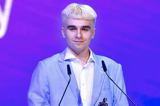 Mata miał wypadek samochodowy. Pokazał wstrząsające zdjęcia z miejsca zdarzenia