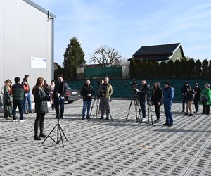 Nowoczesny kontener stanął koło Olsztyna. Wyhodują w nim warzywa bez gleby