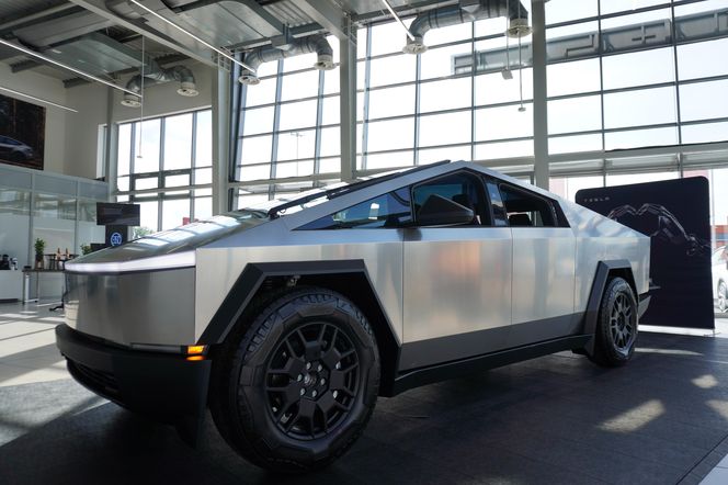 Tesla Cybertruck 
