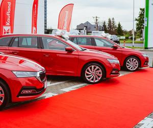 Finał loterii Kaufland Card - zwycięzcy odebrali samochody Škoda Octavia Combi