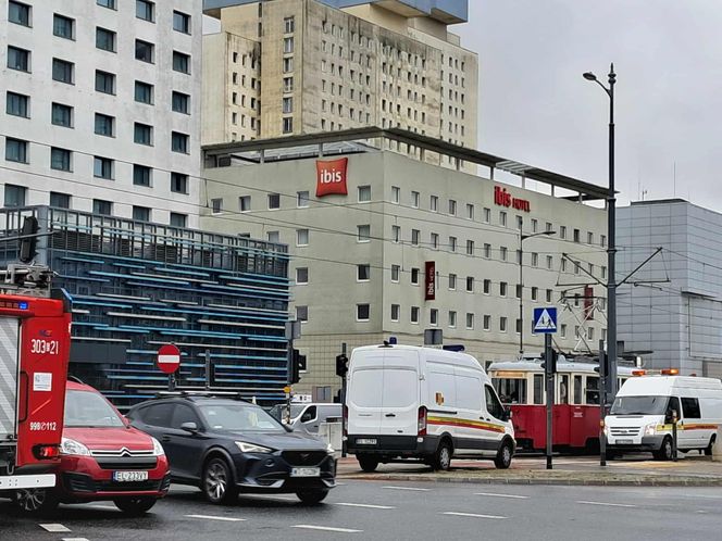 Zderzenie dwóch tramwajów w centrum Łodzi.