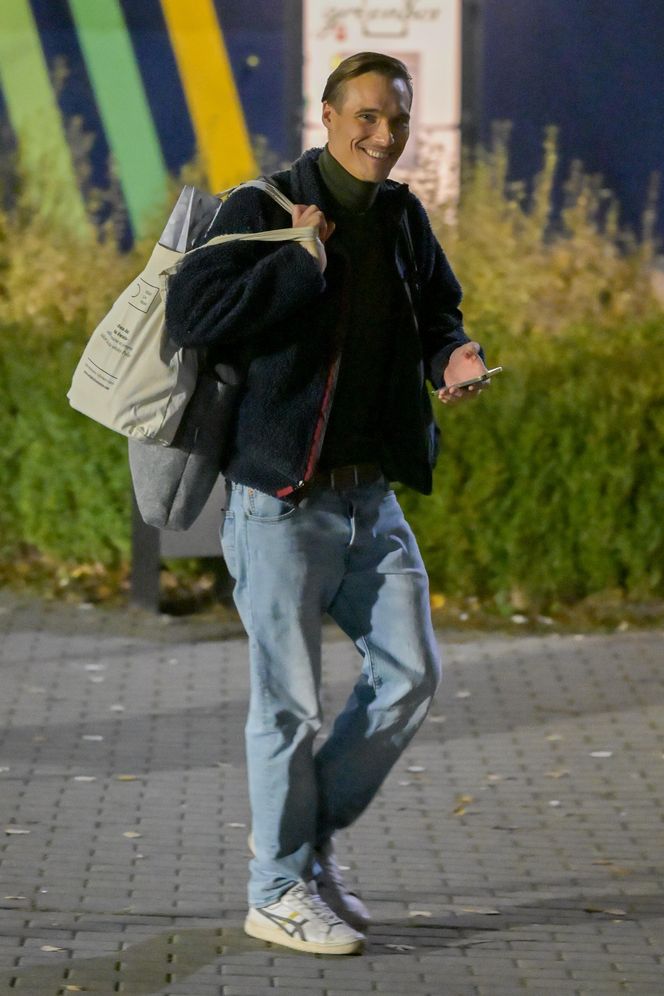 Kulisy "Tańca z Gwiazdami". Zmęczona Bursztynowicz, zakochani Kaczorowska i Rogacewicz. Szok, co zrobił Sikora