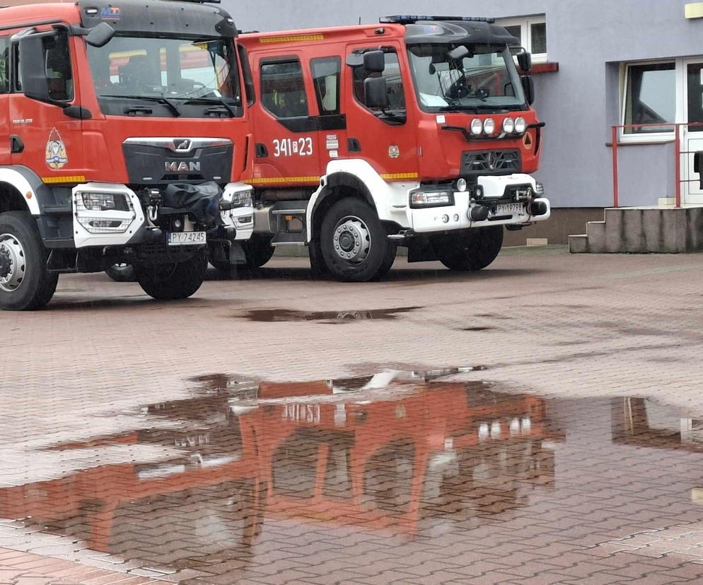 Kalisz. Kolejni strażacy ruszyli na pomoc powodzianom 