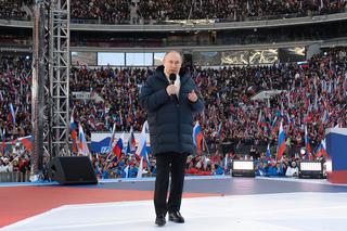 Putin siedział w szklanej klatce?! SZOKUJĄCE fakty, które ukryła rosyjska telewizja, wyszły na jaw