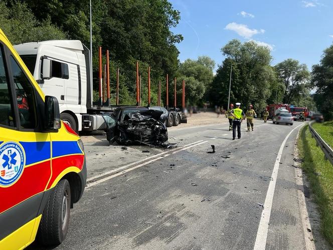 Wypadek w Piątkowej na DK 28