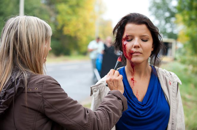 Na  Wspólnej: Tak się umiera w serialu - KULISY ŚMIERCI Janusza