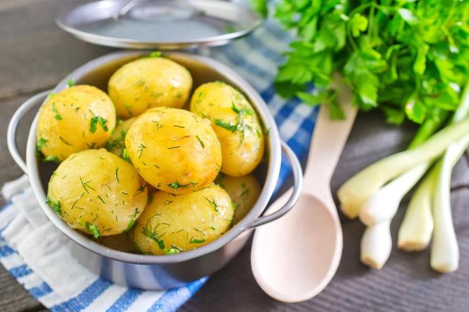 Bartek Kulczyński zaleca: Schłodź ugotowane ziemniaki przez noc. Zobaczysz niesamowite korzyści zdrowotne tego prostego triku