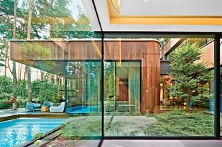 Bryła i wnętrza nietypowego domu