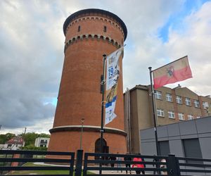 Trwa Noc Muzeów w Lesznie. Od wystawy o praniu i bieliźniarce, przez komiks po żużel