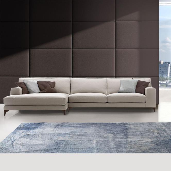 Beżowa, minimalistyczna sofa