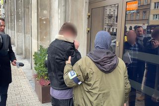 Do zobaczenia, Karolku. Eksponował broń i groził Karolowi Nawrockiemu. 19-latek zatrzymany w Warszawie