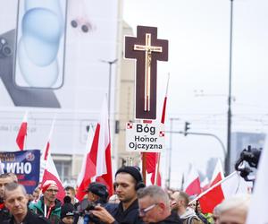 Marsz Niepodległości 2023 w Warszawie. Mamy ZDJĘCIA ze stołecznych ulic! GALERIA część 1