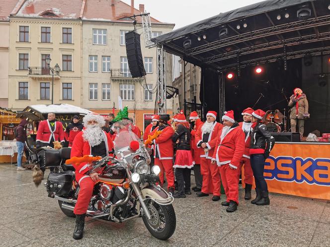 Charytatywna Wigilia na Kaliskim Rynku 