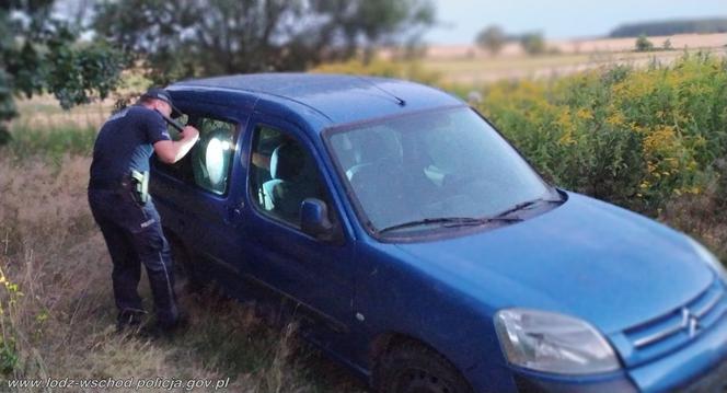 Skradziony Citroen po miesiącu został odnaleziony w krzakach