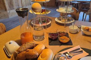 Roter Hahn: Nowoczesna agroturystyka zamiast hotelu – tu bije prawdziwe serce Południowego Tyrolu