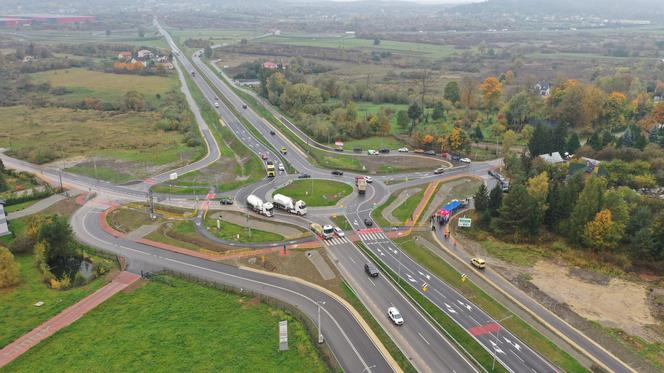 Nowe rondo turbinowe powstało w Czerwonej Górze koło Chęcin