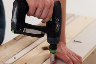 Drewniana skrzynia na kółkach DIY. Krok po kroku - zdjęcia