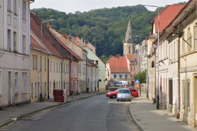W tym mieście czas się zatrzymał. Mieszka tam mniej ludzi niż w niejednej wsi