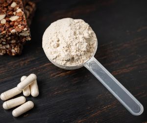 Przegryzę kreatynę, będę mieć mięśnie za darmo. Dziwaczny trend wśród nastolatków