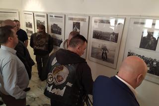 Fotorelacja z wernisażu wystawy Historia żużla. Czarny sport w Siedlcach