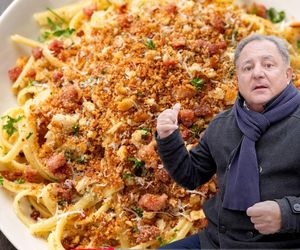 Ten przepis Roberta Makłowicza to mój ulubiony. Cytrynowe spaghetti z bułką tartą jest proste i eleganckie