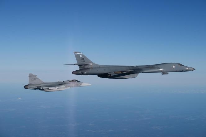 B-1B Lancer