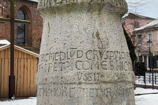 Tak prezentuje się najstarszy znak drogowy w Polsce