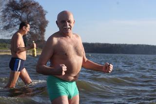 Klimat i temperatura jak w Rio De Janeiro. Tak lubelskie morsy rozpoczęły karnawał