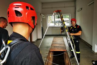 Jak wygląda szkolenie strażaków z ratownictwa wysokościowego? Zobacz zdjęcia ztrażaków z Przeworska [ZDJĘCIA]