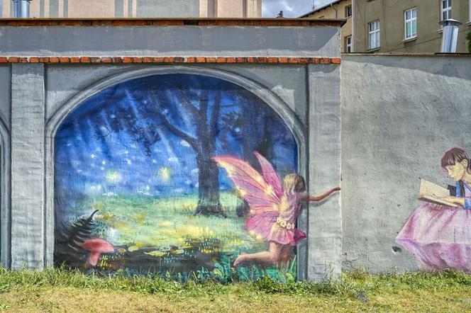 Świat baśni na wyciągnięcie ręki! W Bydgoszczy pojawił się kolejny mural [ZDJĘCIA]