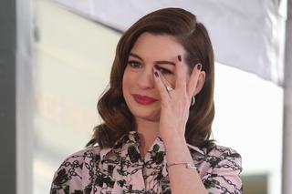 Anne Hathaway już URODZIŁA! Aktorka nie podzieliła się tym z fanami. Co ją zdradziło?