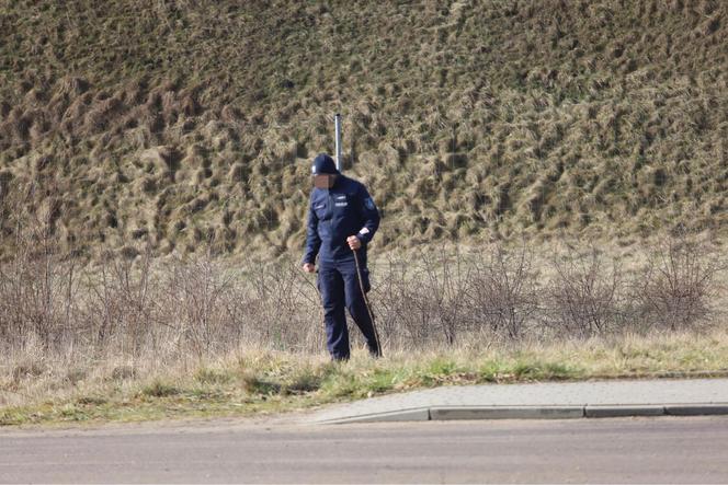 Zabójstwo małżeństwa w Ostródzie. Policyjne poszukiwanie przy poligonie