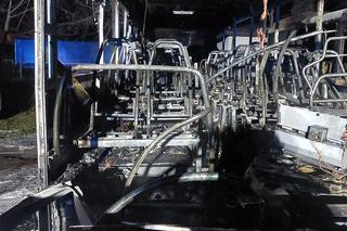 Groźny pożar w bazie PKS w Wolsztynie. Dwa autobusy doszczętnie spłonęły!