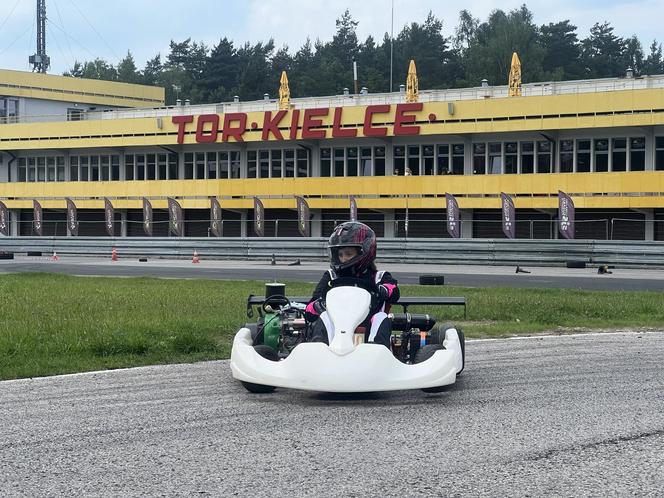 Izabela Zalech uwielbia drifting i gokarty. Będzie nową gwiazdą motorsportu?