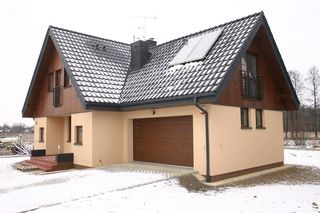 Dobra wentylacja na poddaszu. Jak wentylować poddasze użytkowe? Tak wykonasz kanały wentylacyjne na poddaszu