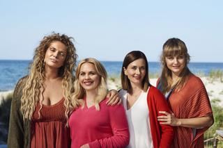 Przyjaciółki 12 sezon odc. 135 - opis, streszczenie: Zuza, Anka, Inga i Patrycja jadą nad morze 