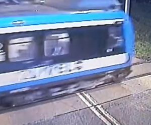 Mikołów: Policjanci w ostatniej chwili uratowali 6-latka. Chłopiec bawił się na torach 
