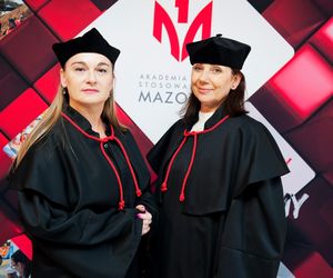 Podczas uroczystej ceremonii inauguracji nowego roku akademickiego 2024/2025 odbyła się tradycyjna immatrykulacja studentów i studentek pierwszego roku.