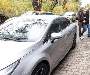 Zatrzymany twórca marki Red is Bad Paweł S. podczas doprowadzenia do siedziby Śląskiego Wydziału Zamiejscowego Departamentu do spraw Przestępczości Zorganizowanej i Korupcji Prokuratury Krajowej w Katowicach