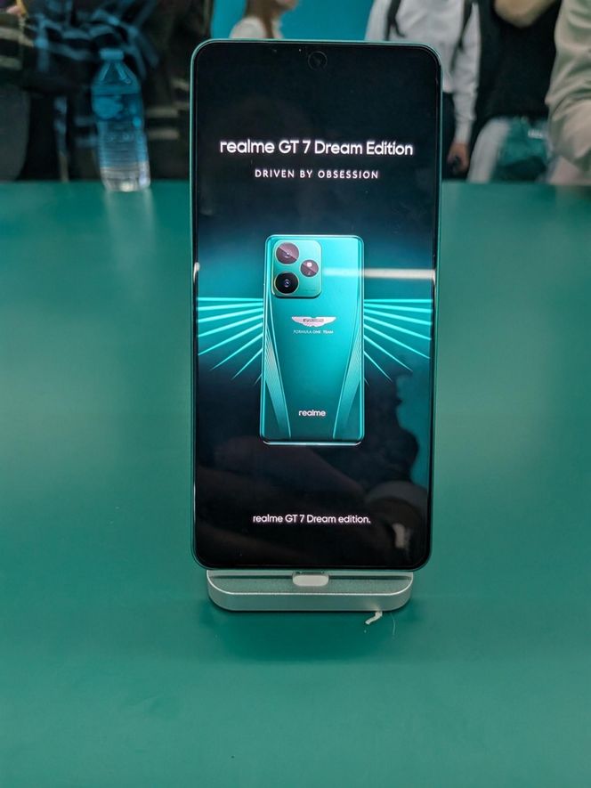 realme GT7 - 2025