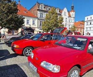 11. Zlot Pojazdów Zabytkowych. Klasyki motoryzacji opanowały Tarnowskie Góry