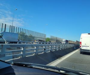 Śmiertelny wypadek na autostradzie A4 w Zabrzu. Droga jest zupełnie zablokowana