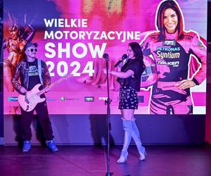 Seksowa Karolina Pilarczyk szykuje się do kolejnych startów. Gwiazda motorsportu otworzyła kolejny sezon driftingowy