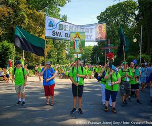 II szczyt pielgrzymkowy na Jasną Górę. Więcej pątników niż w zeszłym roku