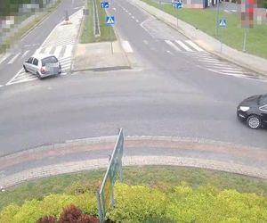 Zjechała z ronda „pod prąd”. Interweniowała policja