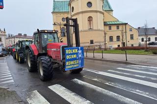Rolnicy w Rzeszowie wyjechali na ulice. Trwa strajk generalny 