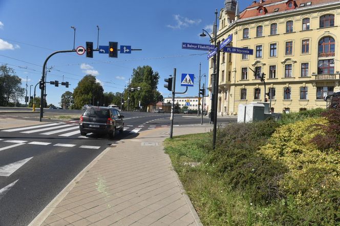 Strzelał do ludzi w Toruniu. Dziennikarz Marcin Lewicki jednym z poszkodowanychStrzelał do ludzi w Toruniu. Dziennikarz Marcin Lewicki jednym z poszkodowanych