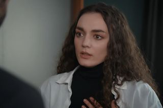 Dziedzictwo, odcinek 691. Yaman, Nana