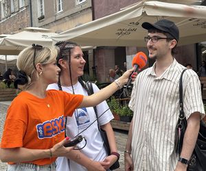 Tłumy przyjezdnych i uśmiechy na twarzach. Wakacyjny patrol Eska Summer City na olsztyńskiej Starówce